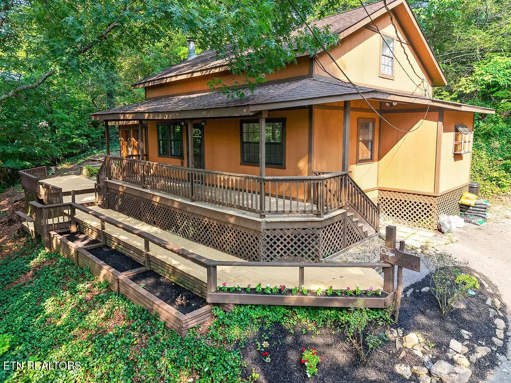 2817 Mountain View Circle, Pigeon Forge, TN 37862 - #1