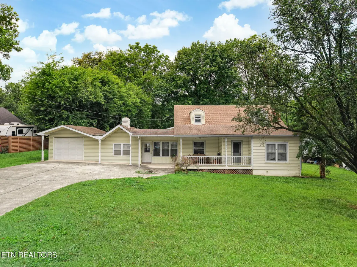 679 N Wright Rd, Alcoa, TN 37701 - #1