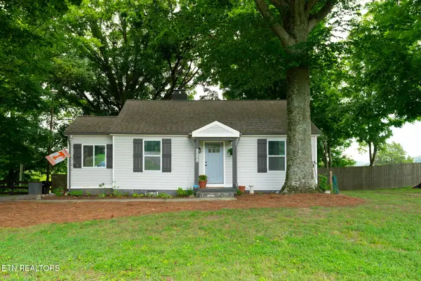 504 Sinking Springs Rd, Clinton, TN 37716