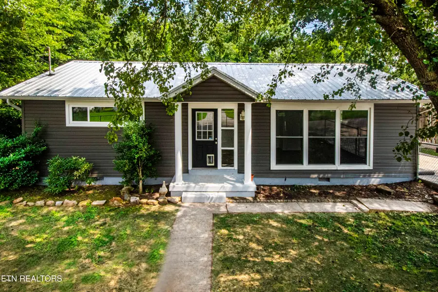 114 E Arrowwood Rd, Oak Ridge, TN 37830 - #3