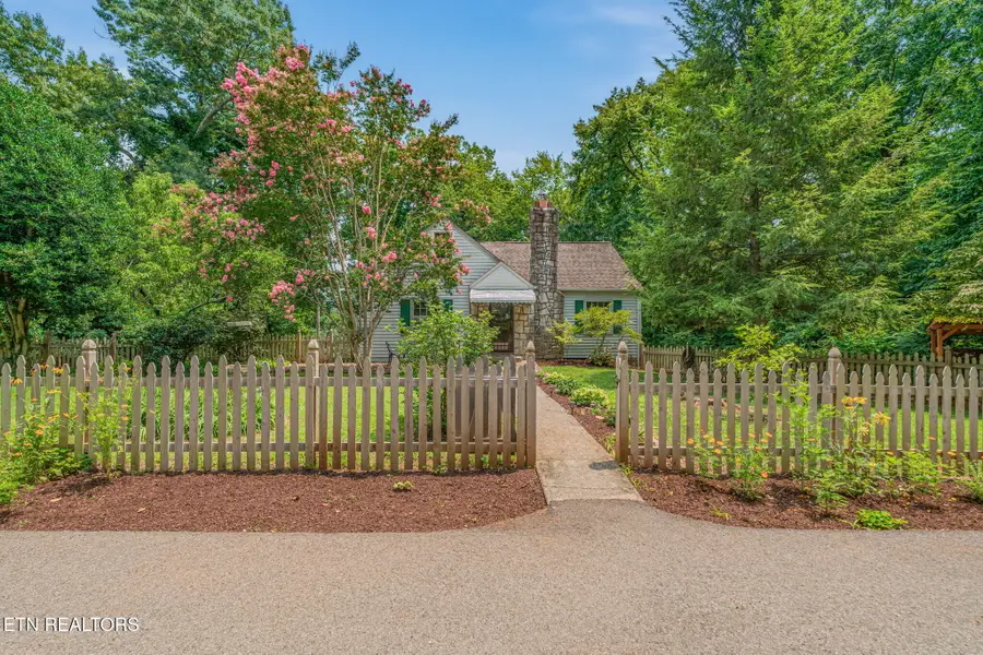 904 Lester Rd, Knoxville, TN 37920 - #2