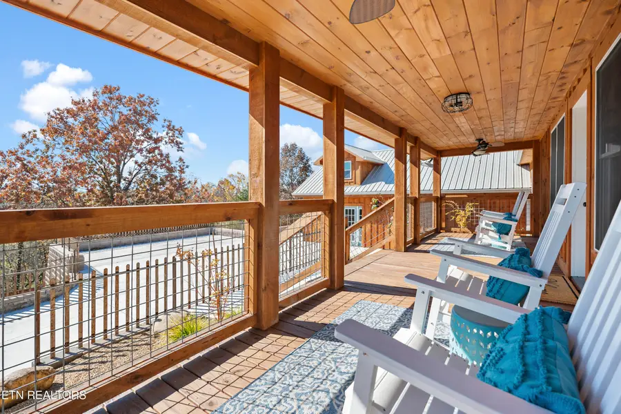 965 Burden Hill Rd, Sevierville, TN 37862 - #2