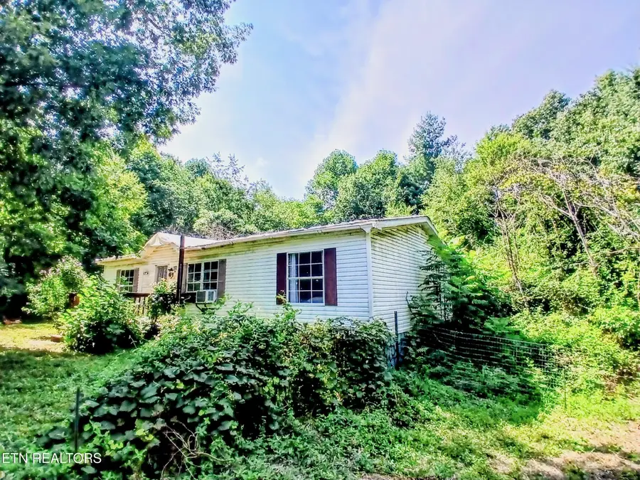 112 Adams Lane, Rockwood, TN 37854 - #2
