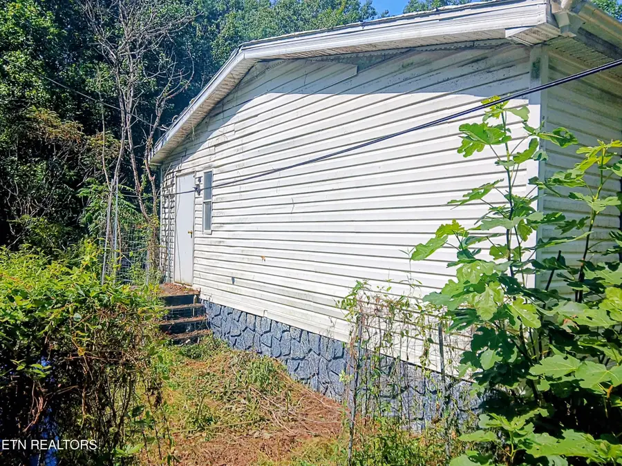 112 Adams Lane, Rockwood, TN 37854 - #3