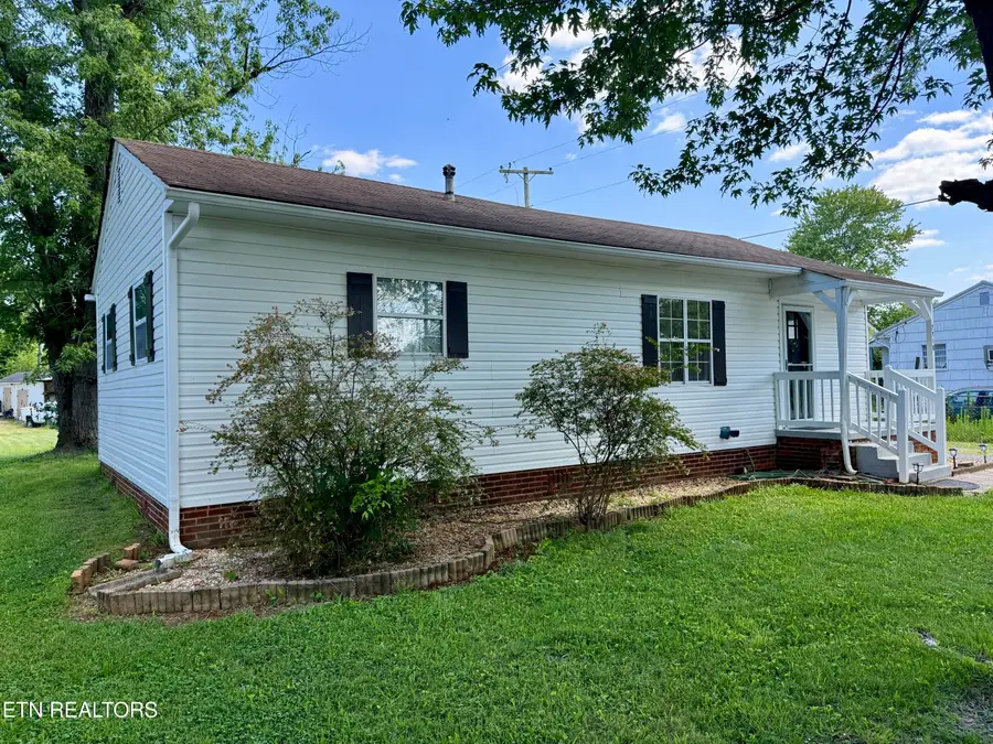 2318 Grove St, Maryville, TN 37804 - #2