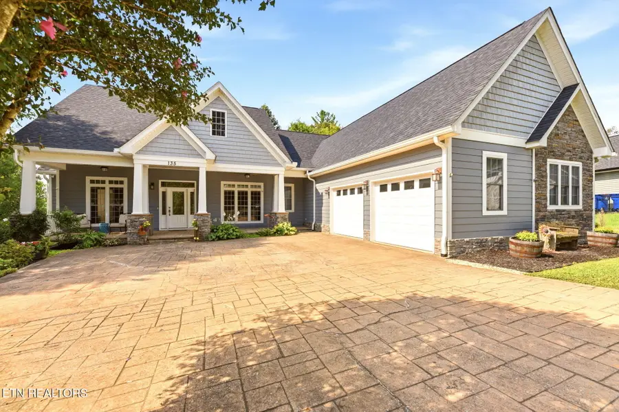 135 W Northberry St, Oak Ridge, TN 37830 - #3