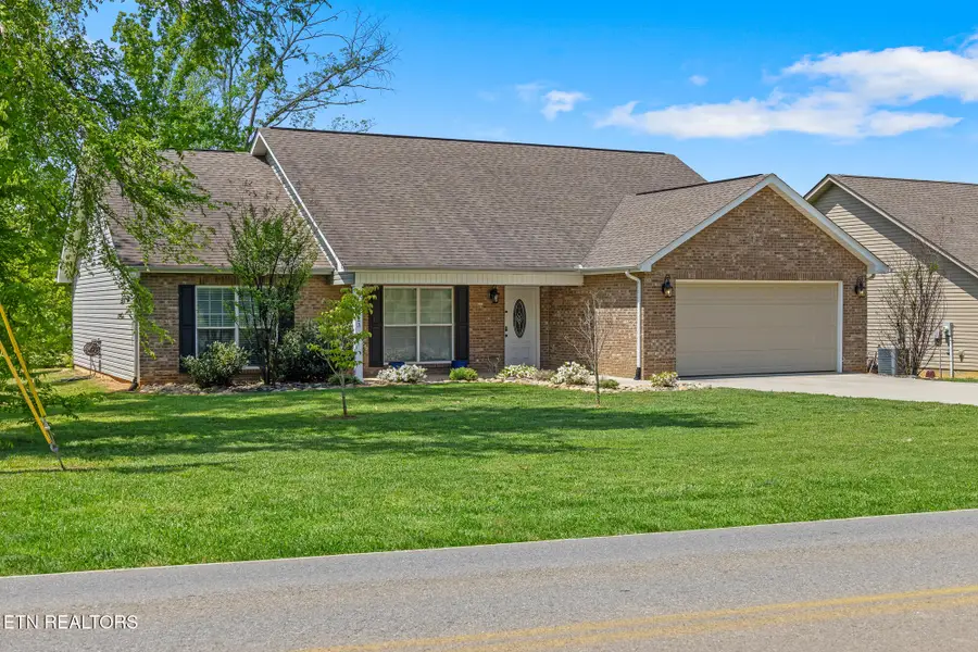 2623 Best Rd, Maryville, TN 37803 - #2