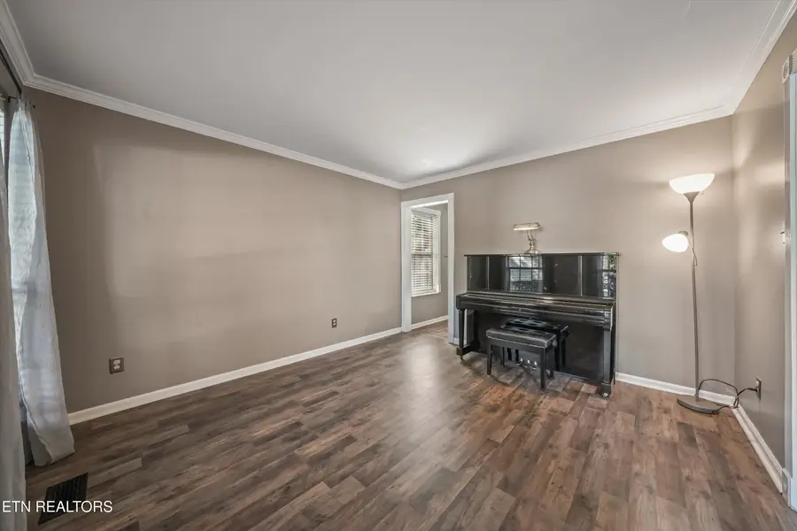 9904 Locklear Way, Knoxville, TN 37931 - #3