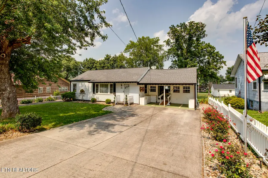 111 Sunset Drive, Harriman, TN 37748 - #2