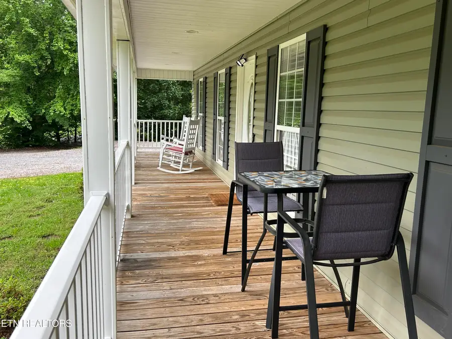 135 Central Ave, Benton, TN 37307 - #3
