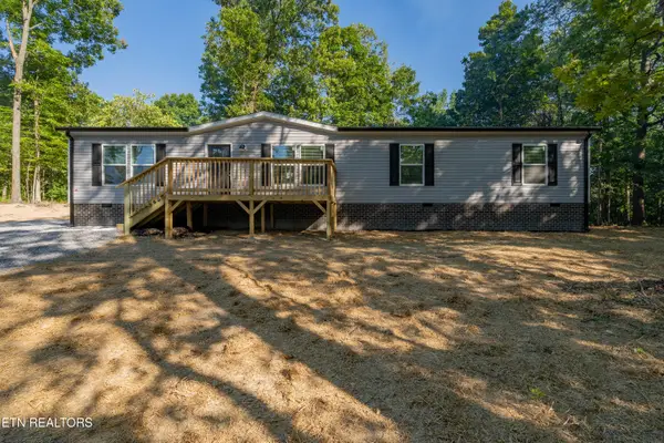 725 S Douglas Ave, Rockwood, TN 37854