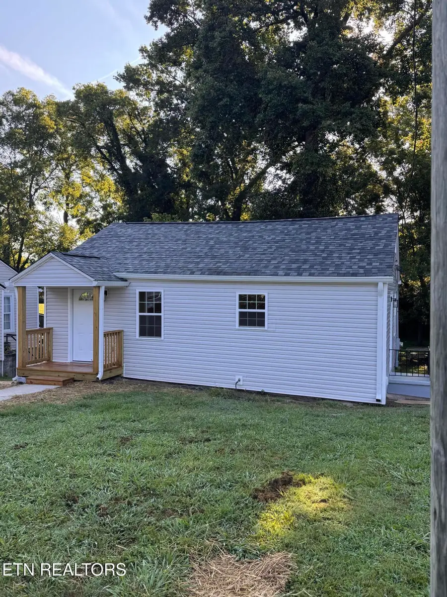 3416 Oak Grove St, Knoxville, TN 37920 - #3