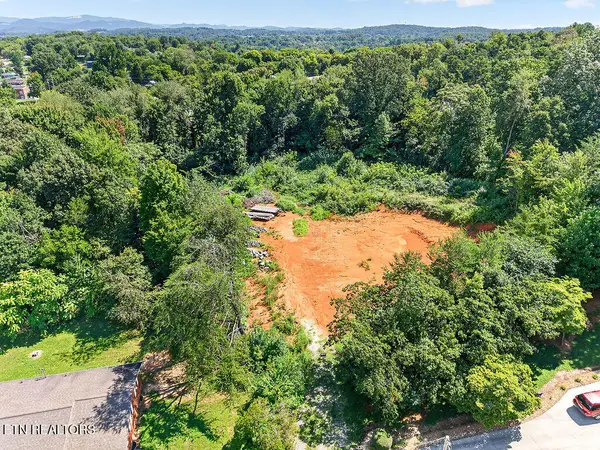 Knollwood Drive, Morristown, TN 37814