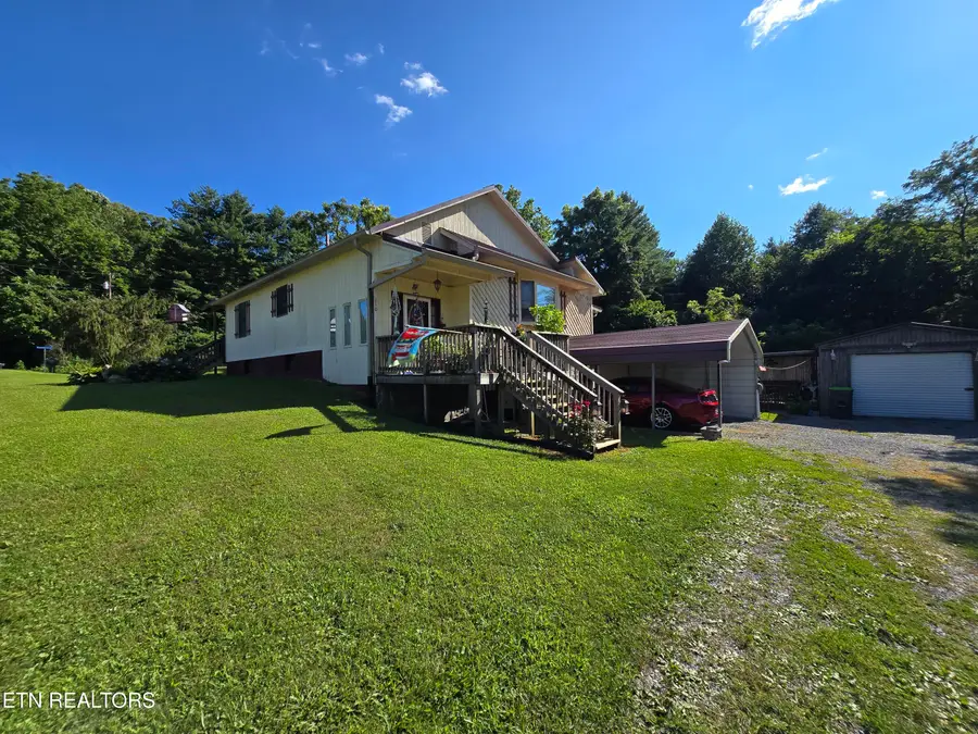 110 Mclin Hollow Rd, Rose Hill, VA 24281 - #2