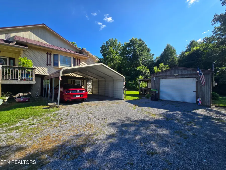 110 Mclin Hollow Rd, Rose Hill, VA 24281 - #3