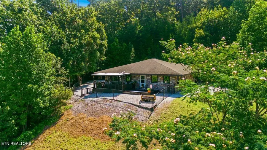 111 Eagle Ridge Rd, Kingston, TN 37763 - #2