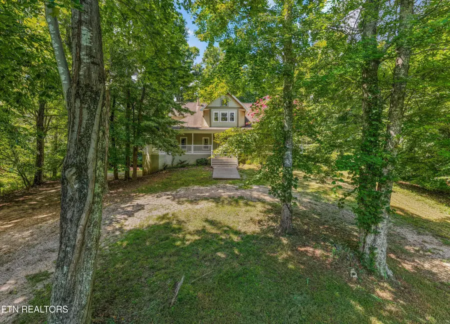 400 Cabbage Cemetery Rd, Washburn, TN 37888 - #3