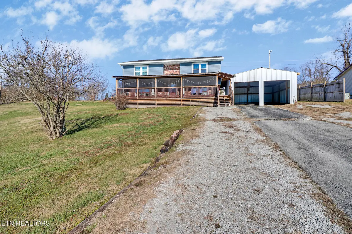 625 Mccartt St, Wartburg, TN 37887 - #1