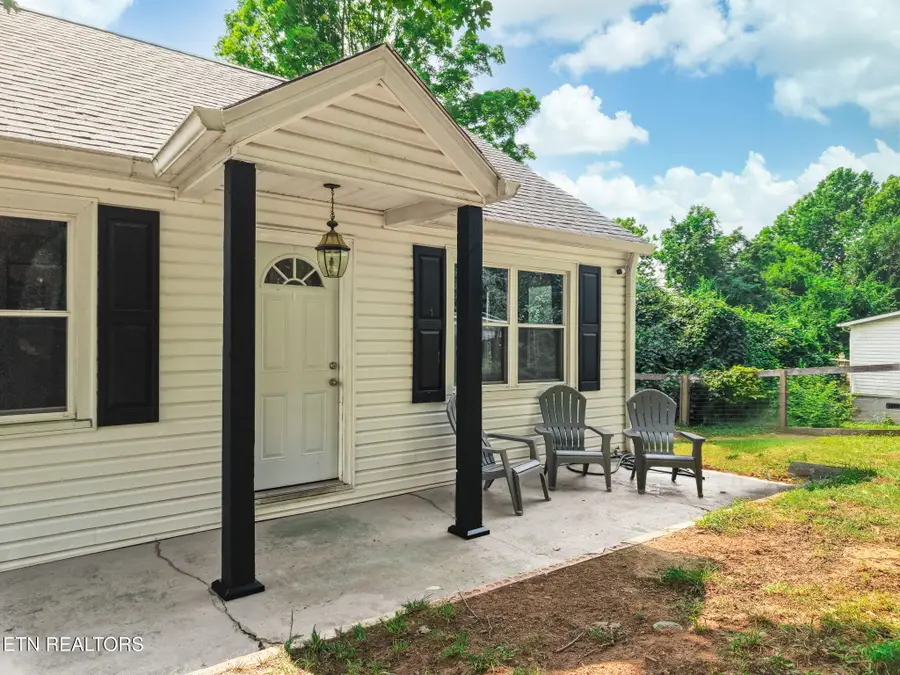 439 Jarnigan St, Clinton, TN 37716 - #2