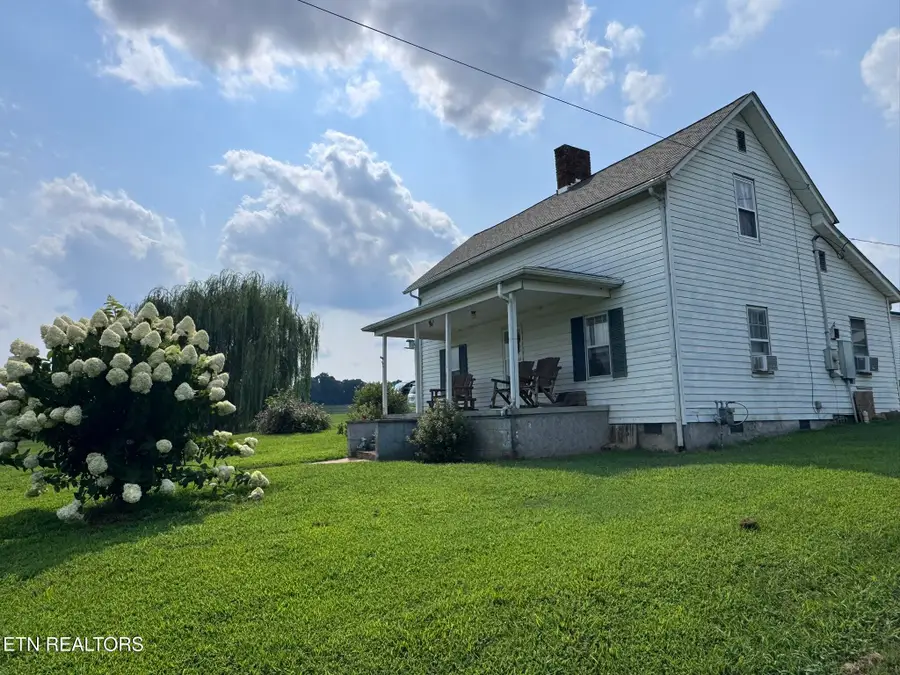 1051 Happy Hollow Rd, Lenoir City, TN 37771 - #2