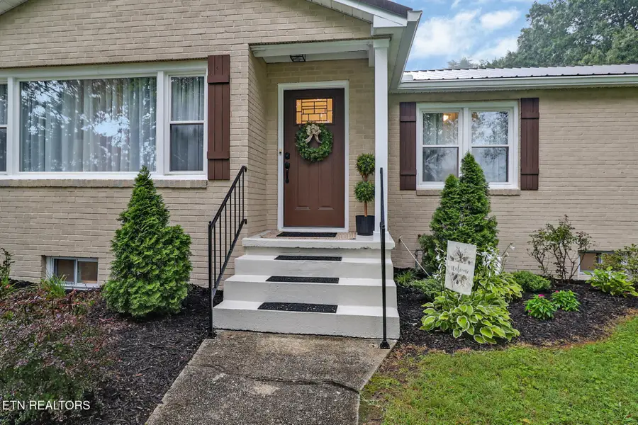 817 Lawnville Rd, Kingston, TN 37763 - #2