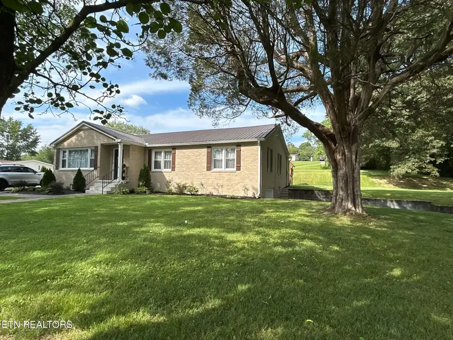 817 Lawnville Rd, Kingston, TN 37763 - #3