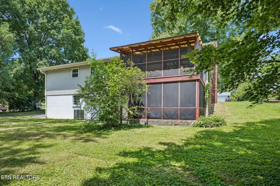 9408 Sarasota Drive, Knoxville, TN 37923 - #2