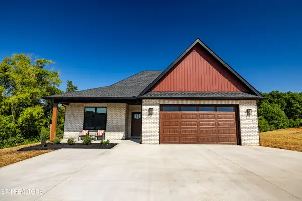 109 Burrstone Way, Maryville, TN 37803
