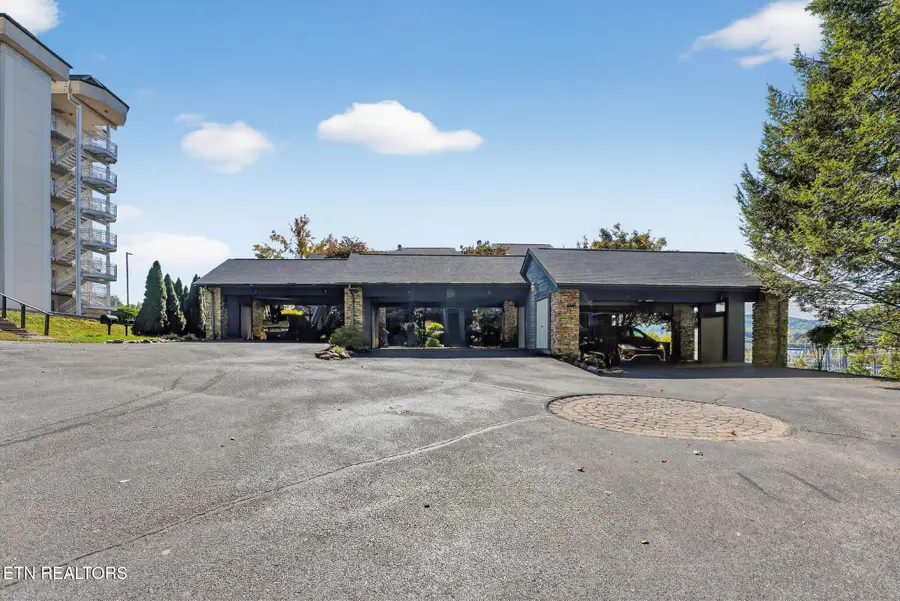 3621 Householder St #1, Pigeon Forge, TN 37863 - #2