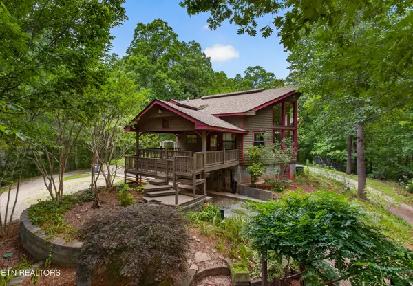 242 Deer Run Drive, Maryville, TN 37803