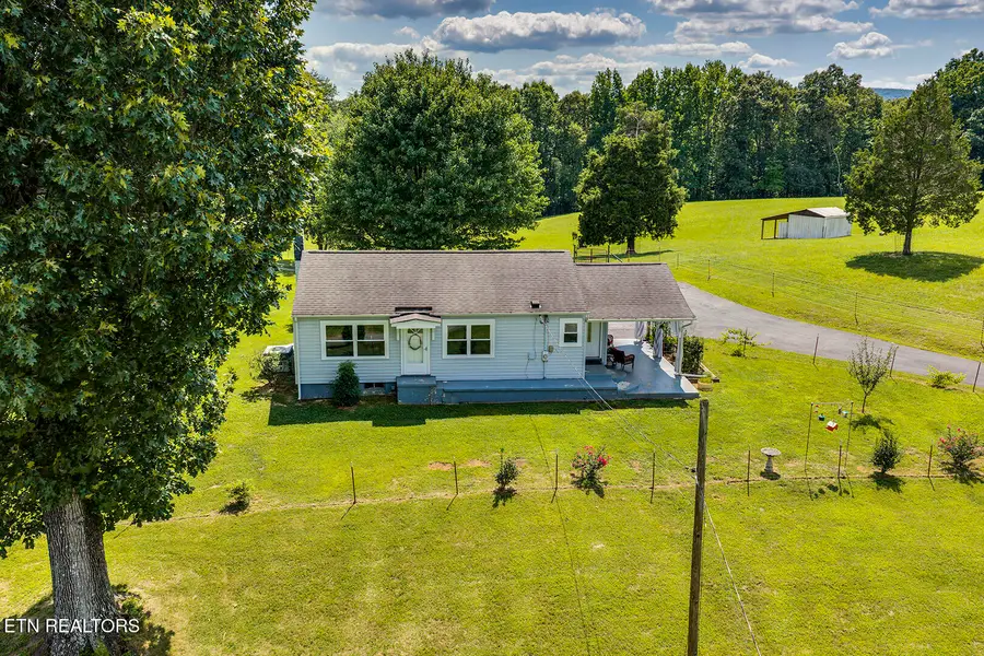 747 E Evans St, Rockwood, TN 37854 - #2