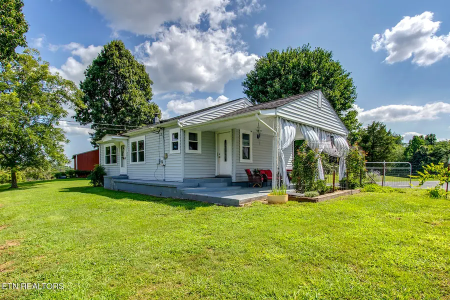 747 E Evans St, Rockwood, TN 37854 - #3
