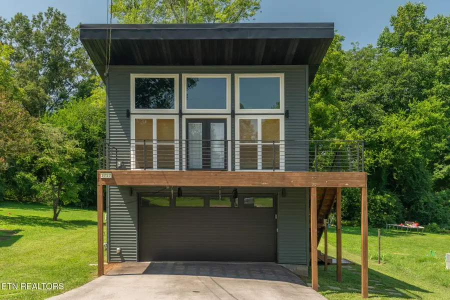 2717 Peachtree St, Knoxville, TN 37920 - #3