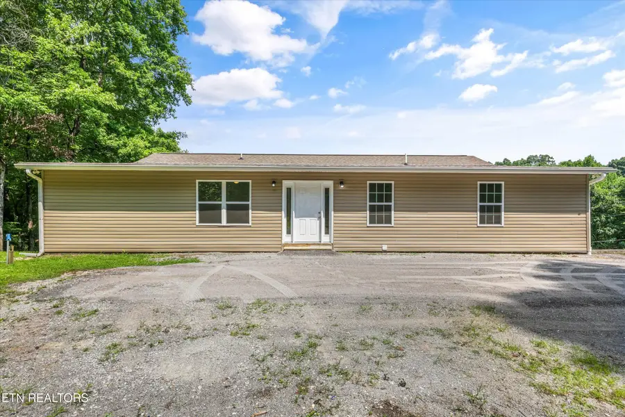 239 Carroll Hollow Rd, Clinton, TN 37716 - #2