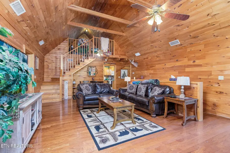 3469 Sugar Maple Loop Rd, Sevierville, TN 37862 - #3