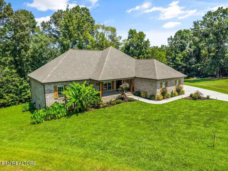 610 Bainbridge Drive, Walland, TN 37886 - #3