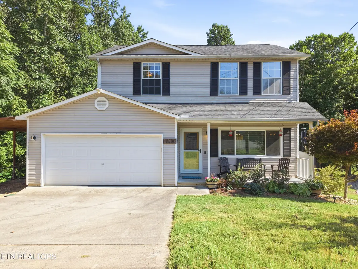 8201 Tangle Grove Lane, Powell, TN 37849 - #1