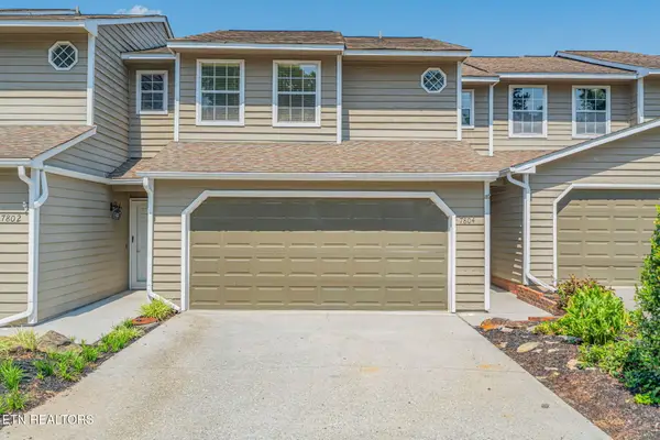 7804 Village Drive, Knoxville, TN 37919
