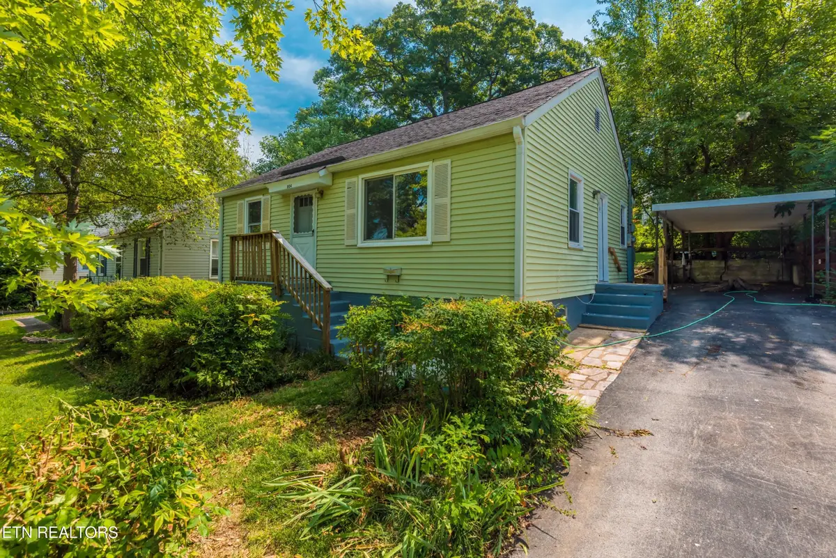 804 E Columbia Ave, Knoxville, TN 37917 - #1