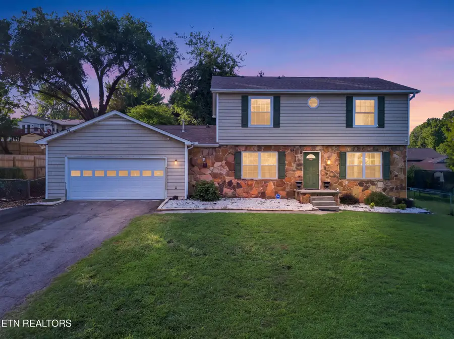 9205 Brandywine Circle, Knoxville, TN 37922 - #3