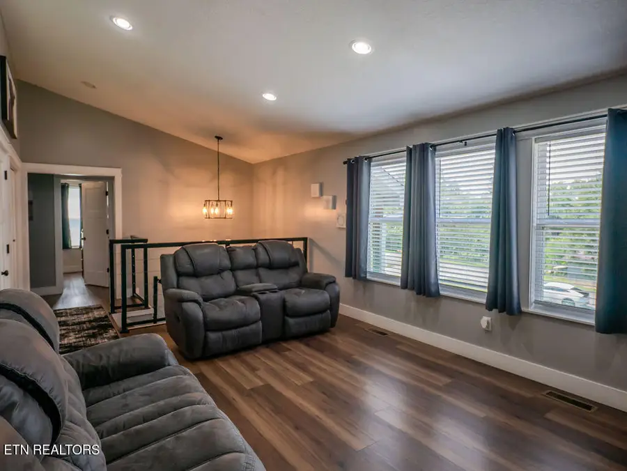 284 Sweetsprings Rd, Madisonville, TN 37354 - #3