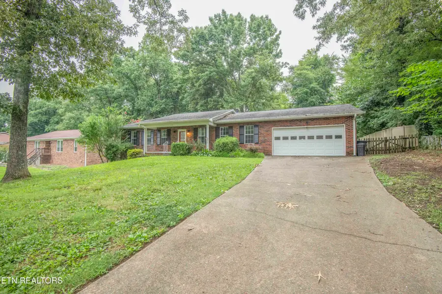 524 Golden Harvest Rd, Knoxville, TN 37934 - #2