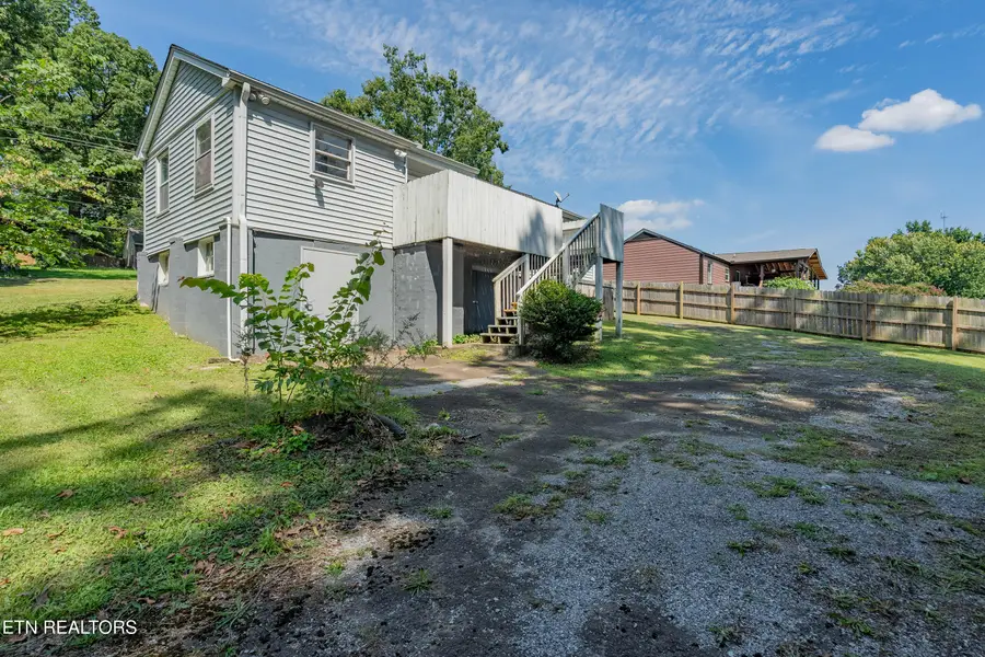 5721 NW Davida Rd, Knoxville, TN 37912 - #2