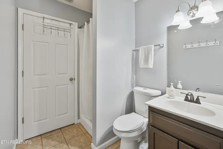 1050 Nod St, Knoxville, TN 37932 - #3