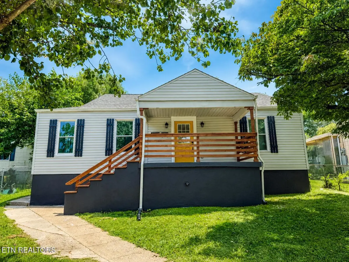 416 E Churchwell Ave #1 & 2, Knoxville, TN 37917 - #1