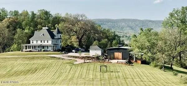 640 Pansy Hill Rd, Harriman, TN 37748