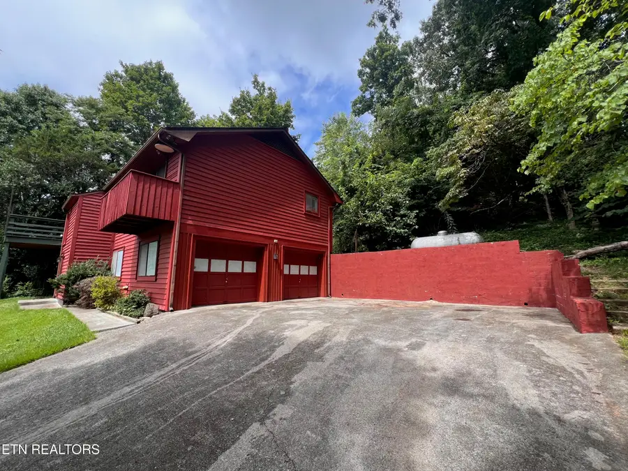 11301 Clear Point Drive, Knoxville, TN 37932 - #2