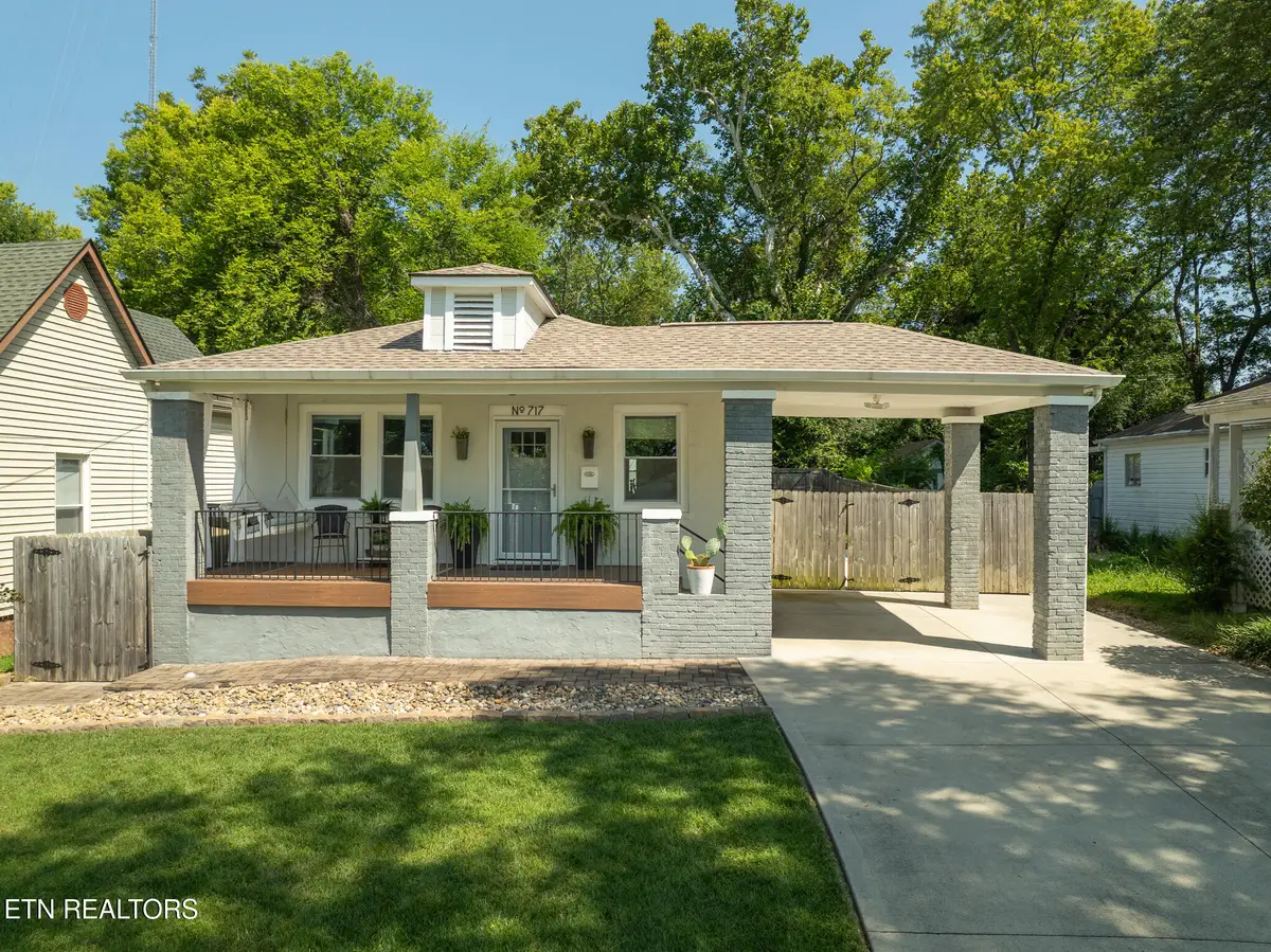 717 Hiawassee Ave, Knoxville, TN 37917 - #1