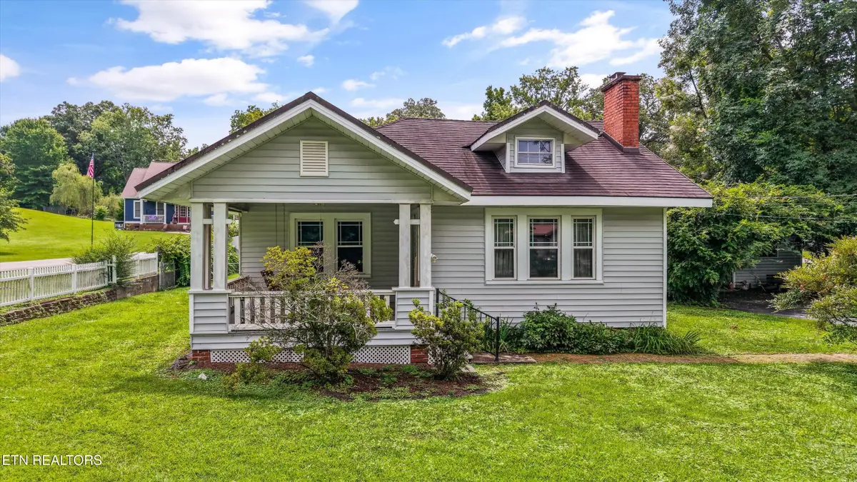 718 N Kingston Ave, Rockwood, TN 37854 - #1
