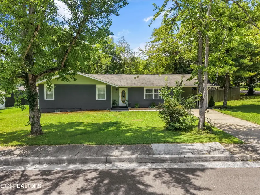 1101 SE Magnet Place, Knoxville, TN 37915 - #2